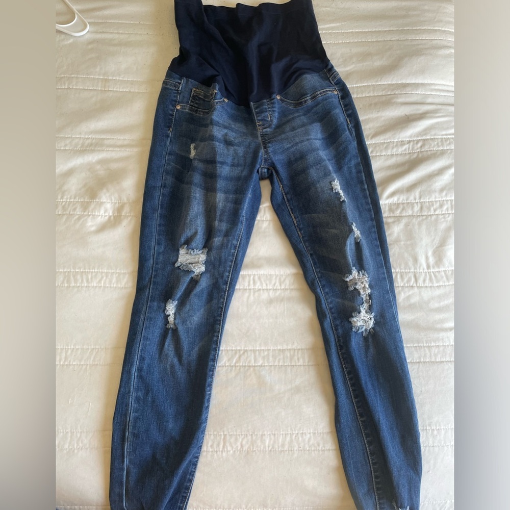 Maternity skinny jeans